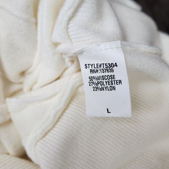 Dreamers by Debut Cream Surplice Double V-neck Crop Sweater Size L - Picture 5 of 5